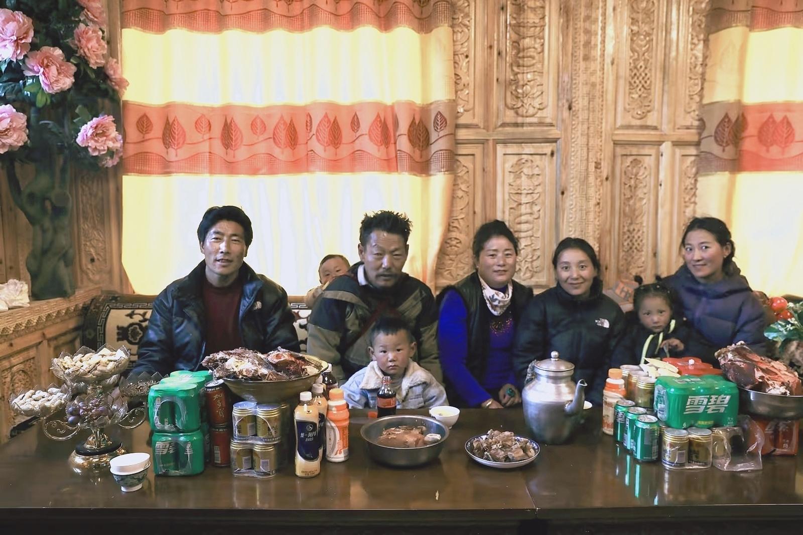 西藏烟草：以“路”为笔  绘就振兴画卷